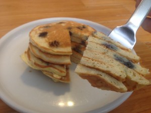 Blueberry Coconut Flour Pancakes - Low carb, gluten free, dairy free, clean and natural. Follow Guess Who's Cooking on Twitter @guesswhoscookin. www.guesswhoscooking.com