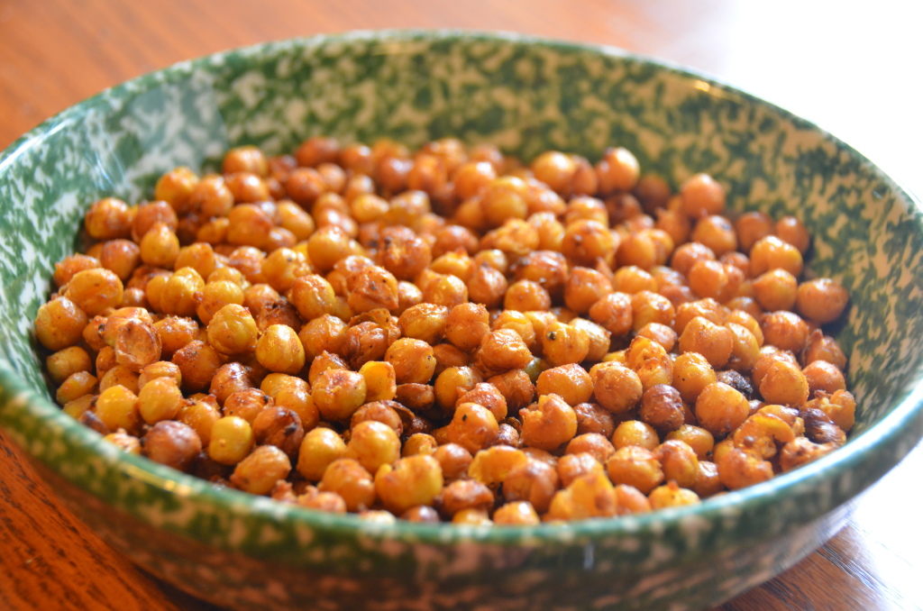 Savory Roasted Chickpeas - a healthy, vegan, gluten free snack. Guess Who's Cooking